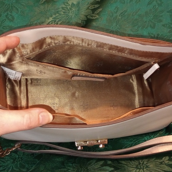 Iman Purse and (no name) Wallet - Picture 3 of 16